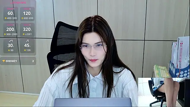 Snapshot of zhen-68 chatting on 05/14/26, 12:51 zhen-68 online show from 05/14/26, 12:51