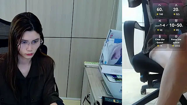Snapshot of zhen-68 chatting on 07/04/26, 07:26 zhen-68 online show from 07/04/26, 07:26