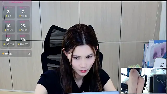 Snapshot of zhen-68 chatting on 05/25/26, 01:49 zhen-68 online show from 05/25/26, 01:49