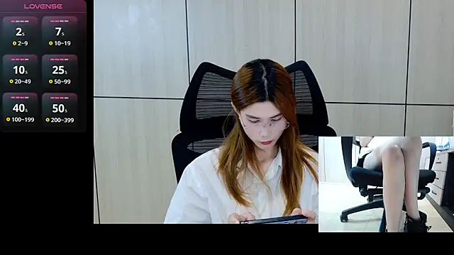 Snapshot of zhen-68 chatting on 05/02/26, 02:50 zhen-68 online show from 05/02/26, 02:50
