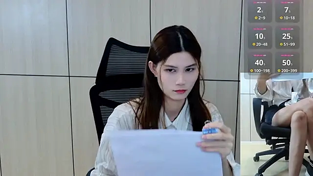 Snapshot of zhen-68 chatting on 07/10/26, 06:13 zhen-68 online show from 07/10/26, 06:13