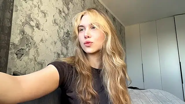 ShariLappas online show from 03/10/26, 02:32