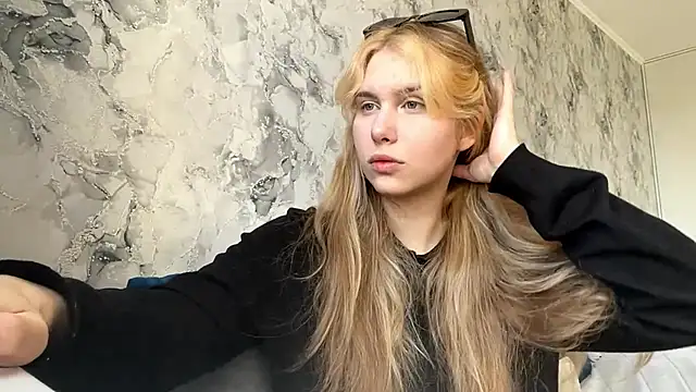 ShariLappas online show from 03/12/26, 01:04