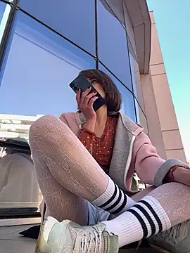 Kamorana online show from 04/07/26, 10:17