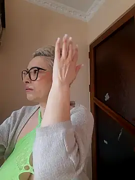 LunaBlaise online show from 03/22/26, 08:27