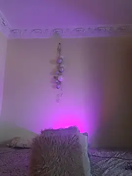 Snapshot of LunaBlaise chatting on 05/05/26, 07:33 LunaBlaise online show from 05/05/26, 07:33
