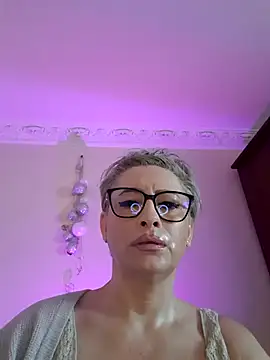 Snapshot of LunaBlaise chatting on 05/07/26, 07:12 LunaBlaise online show from 05/07/26, 07:12