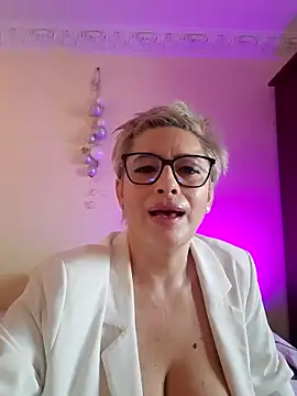 LunaBlaise online show from 03/12/26, 07:12