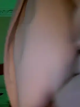 LunaBlaise online show from 03/24/26, 07:30