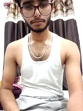 CoralN online show from 04/15/26, 06:41