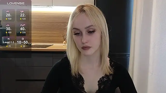 Bella Villen online show from 06/03/26, 11:22