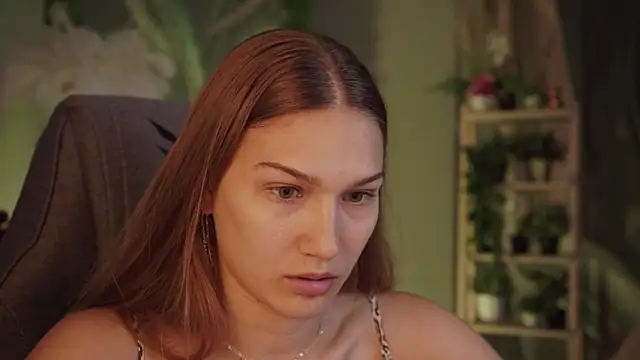 Snapshot of Sweet_Emilya chatting on 05/26/26, 08:12 Sweet Emilya online show from 05/26/26, 08:12