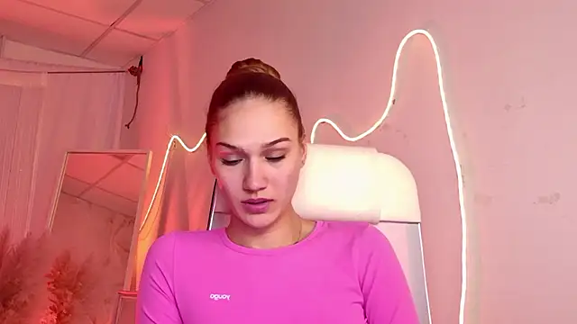 Sweet Emilya online show from 03/08/26, 11:57