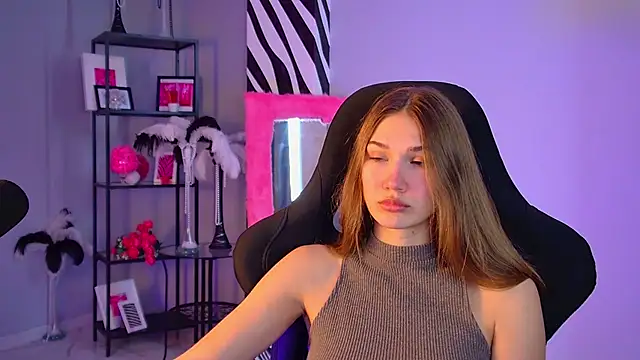 Sweet Emilya online show from 03/04/26, 08:22