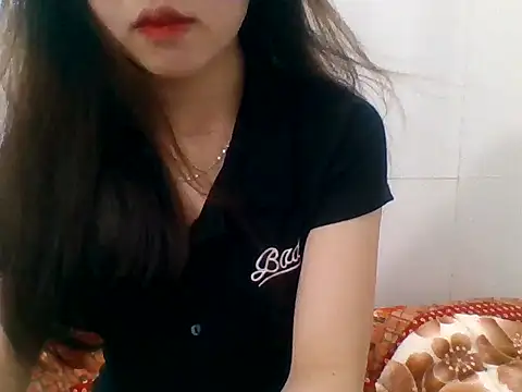 Snapshot of kiraa-007 chatting on 05/06/26, 01:15 kiraa-007 online show from 05/06/26, 01:15