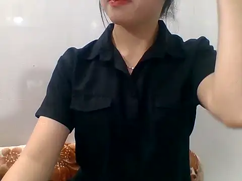 Snapshot of kiraa-007 chatting on 05/08/26, 02:54 kiraa-007 online show from 05/08/26, 02:54