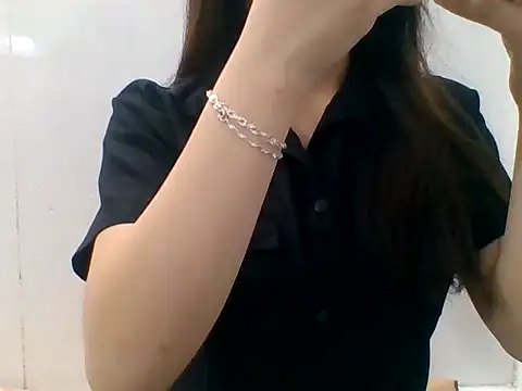 Snapshot of kiraa-007 chatting on 05/30/26, 04:34 kiraa-007 online show from 05/30/26, 04:34