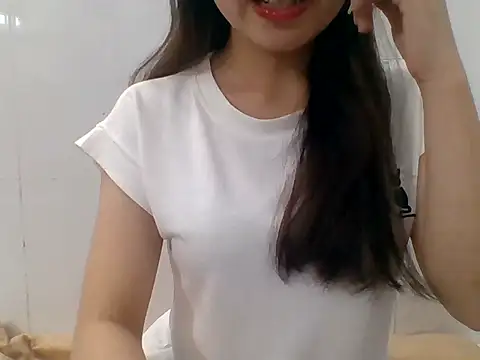 Snapshot of kiraa-007 chatting on 05/29/26, 03:40 kiraa-007 online show from 05/29/26, 03:40