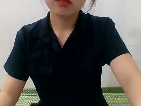 Snapshot of kiraa-007 chatting on 05/12/26, 03:40 kiraa-007 online show from 05/12/26, 03:40