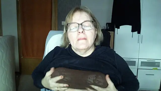 tina71707 online show from 03/05/26, 02:24