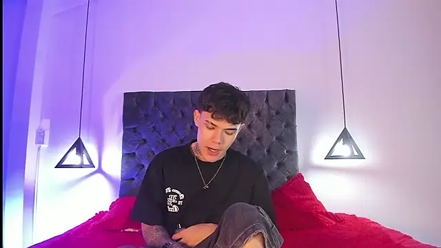 im seven online show from 02/27/26, 04:34