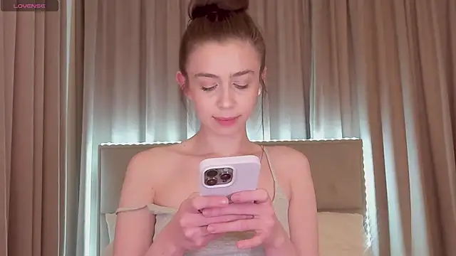 Nikalettaa online show from 04/21/26, 02:25