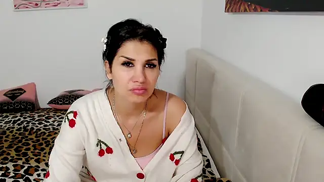 Snapshot of NickyHotXO chatting on 05/13/26, 04:36 NickyHotXO online show from 05/13/26, 04:36