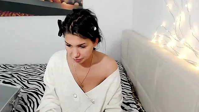 Snapshot of NickyHotXO chatting on 05/06/26, 04:27 NickyHotXO online show from 05/06/26, 04:27