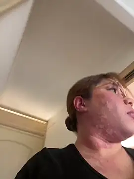 WHITEWOMEN 2 online show from 03/12/26, 04:33