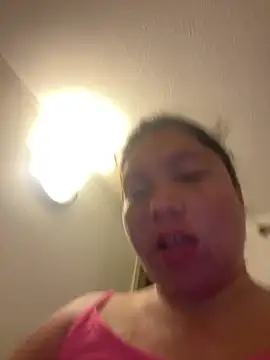 WHITEWOMEN 2 online show from 04/04/26, 10:49