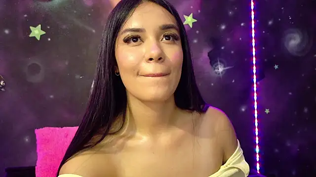 ValentinaRojass  online show from 05/25/26, 06:28