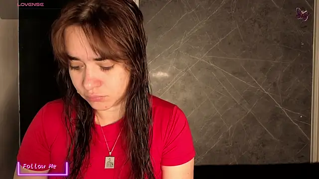 Snapshot of _VALERIAGOMEZ chatting on 06/25/26, 12:32 VALERIAGOMEZ online show from 06/25/26, 12:32