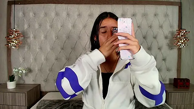LilyRossi  online show from 05/22/26, 01:53