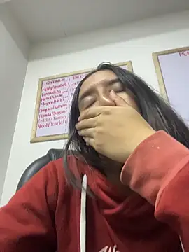 LilyRossi  online show from 06/01/26, 11:43