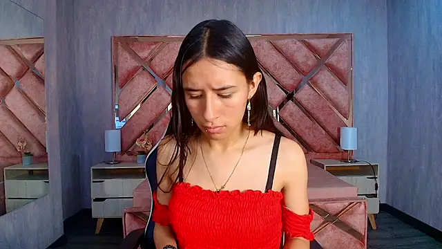 LilyRossi  online show from 05/26/26, 12:14
