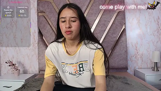 LilyRossi  online show from 04/15/26, 04:11