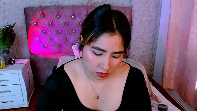 Sofiazaf  online show from 03/04/26, 12:35