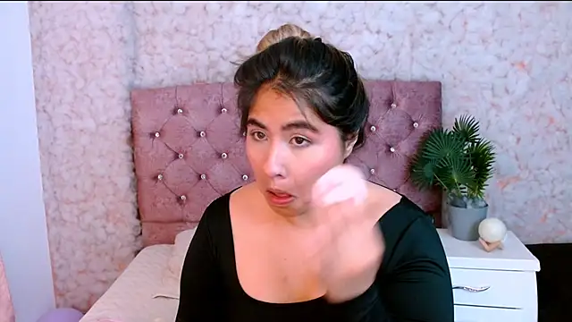 Sofiazaf  online show from 03/12/26, 12:31