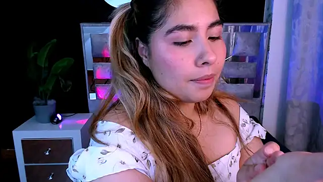 Sofiazaf  online show from 04/18/26, 02:52