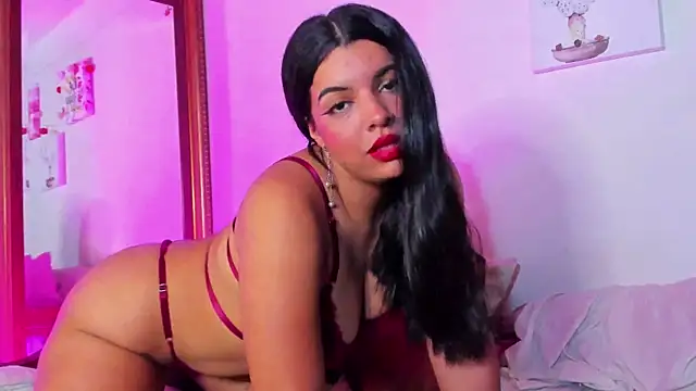 Arianna Moore online show from 06/05/26, 01:32