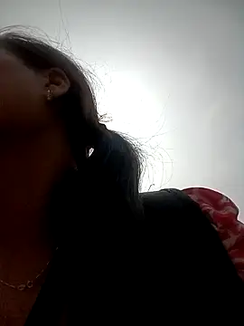 Snapshot of Mizu-hotshow chatting on 03/01/26, 03:17 Mizu-hotshow online show from 03/01/26, 03:17