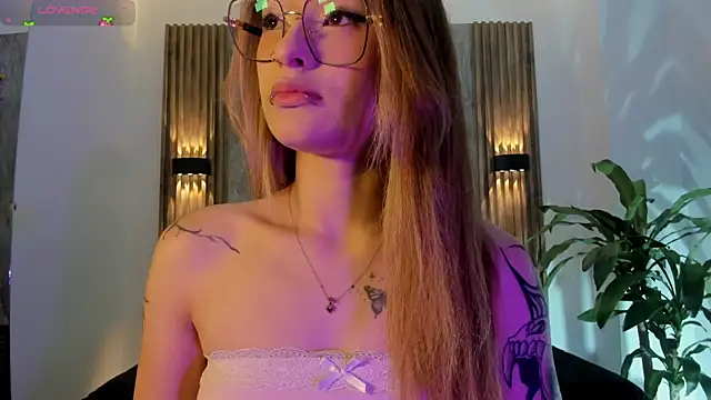 Melodylanee online show from 03/31/26, 11:01