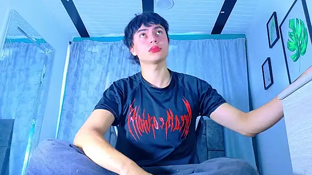 Dantekent online show from 05/19/26, 02:02