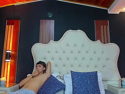 Snapshot of AnnyANDnoah chatting on 02/28/26, 01:00 AnnyANDnoah online show from 02/28/26, 01:00