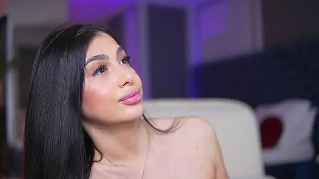 MissMeganMoon online show from 05/11/26, 04:04