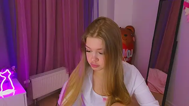 belrinaa online show from 04/22/26, 09:10