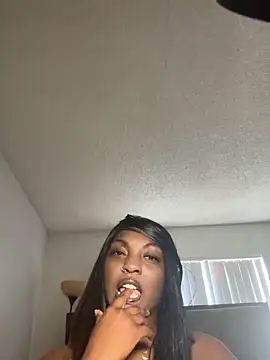 Snapshot of VeryTrulyYours chatting on 03/02/26, 12:22 VeryTrulyYours online show from 03/02/26, 12:22