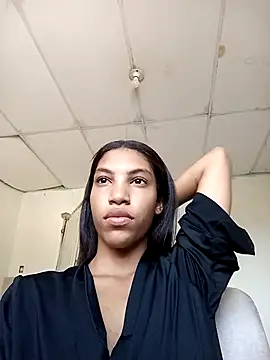 Snapshot of ginevere_20 chatting on 04/15/26, 08:09 ginevere 20 online show from 04/15/26, 08:09