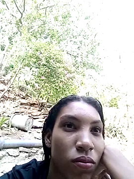 Snapshot of ginevere_20 chatting on 04/14/26, 09:31 ginevere 20 online show from 04/14/26, 09:31