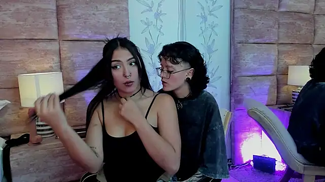 CaliferAndAurora online show from 03/29/26, 03:52